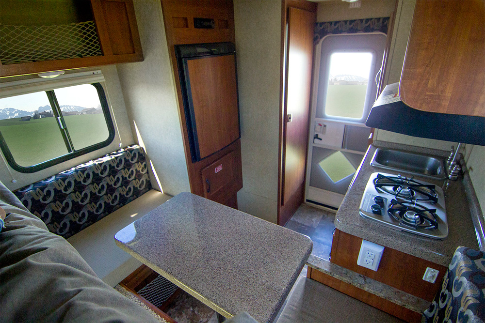 travellite770rinterior03 Camper Iceland Mieten Sie ein