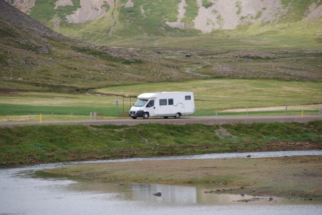 Travel safe in Iceland, check the actual weather conditions