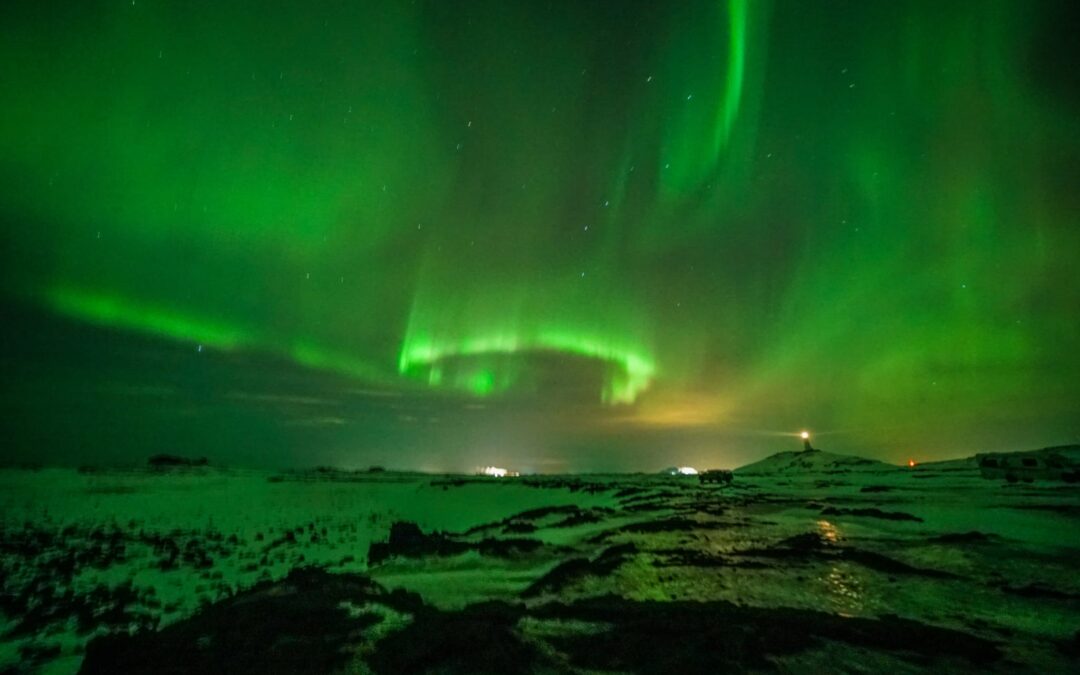 Guida ai camper per l’aurora boreale in Islanda: viaggi on the road a ottobre (2026)